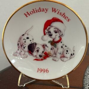 101 Dalmatians Walt Disney World Mini China Plate 1996 Holiday Wishes With Stand